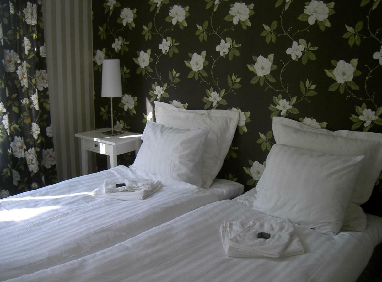 Huskvarna Hotell & Vandrarhem Extérieur photo
