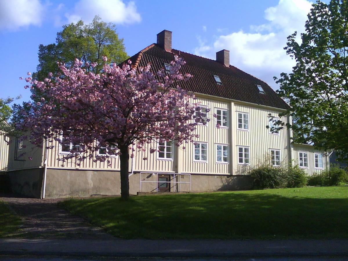 Huskvarna Hotell & Vandrarhem Extérieur photo